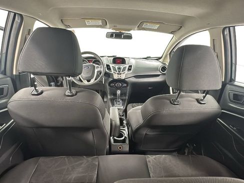 Used 2013 Ford Fiesta SE image 17