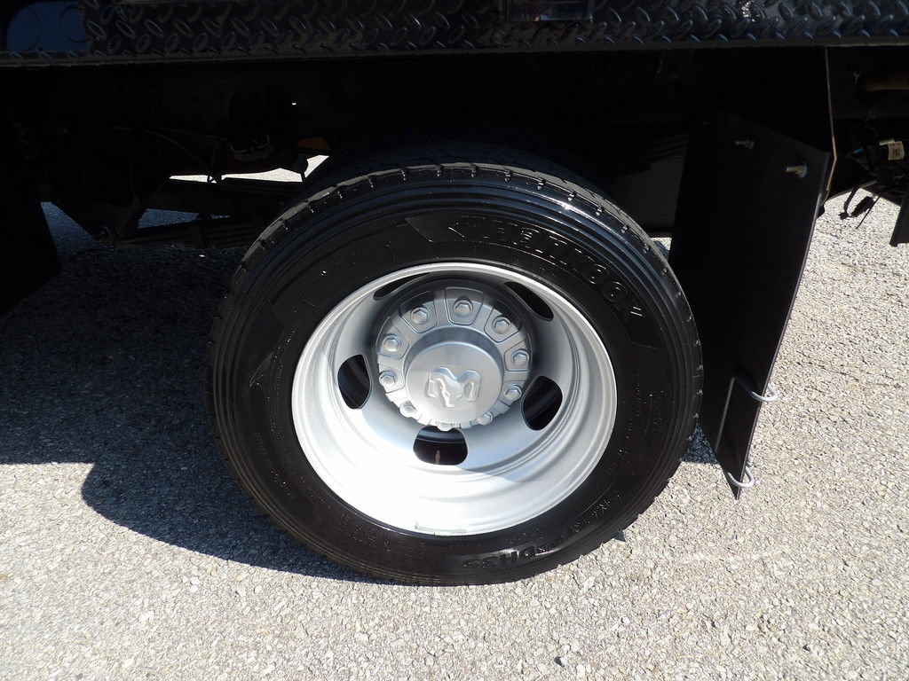 Used 2024 RAM 5500 4x4 Crew Cab image 56