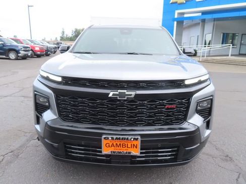 Used 2026 Chevrolet Traverse RS AWD/4WD image 2