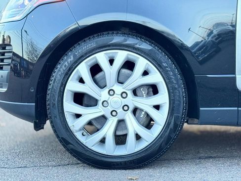 Used 2022 Land Rover Range Rover Westminster Edition image 11