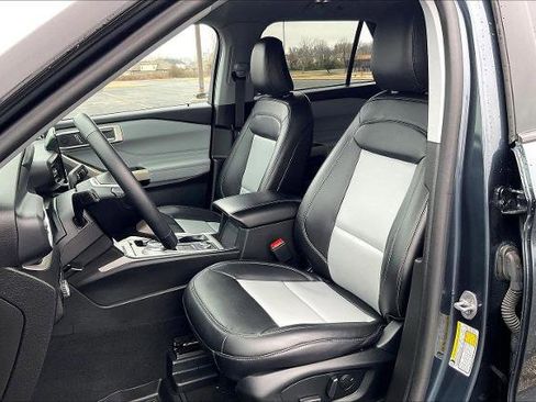 Certified 2023 Ford Explorer XLT w/ Equipment Group 202A image 7