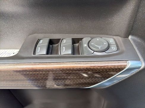 Used 2021 Chevrolet Silverado 1500 LT Trail Boss w/ Convenience Package II image 22