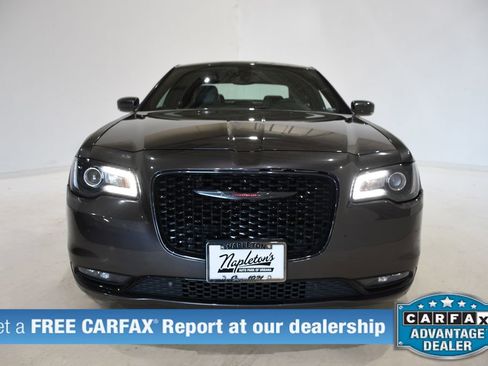 Used 2023 Chrysler 300 S image 2