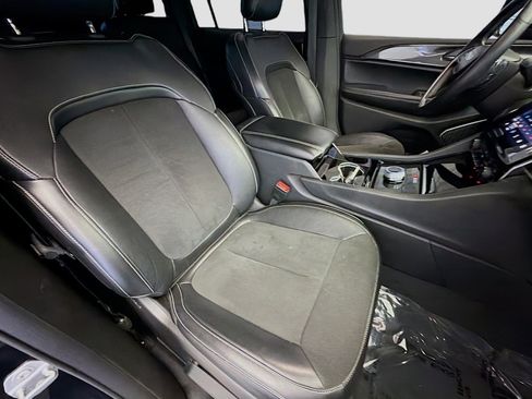 Used 2022 Jeep Grand Cherokee L Altitude image 15