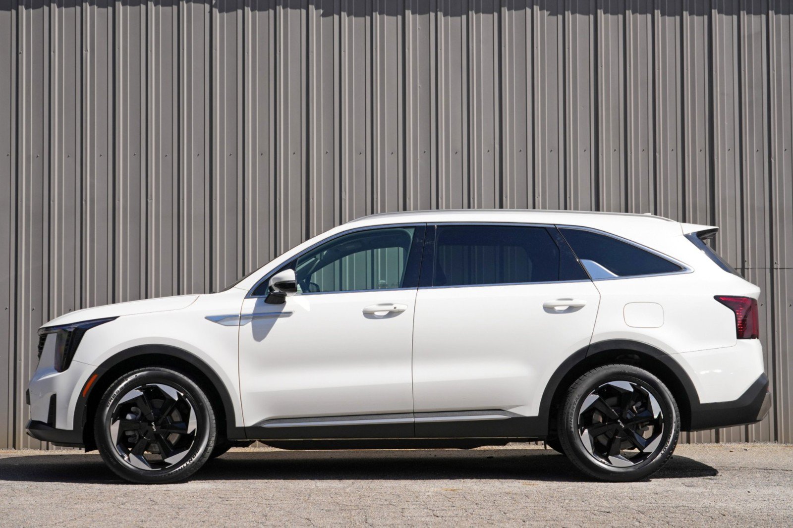 Used 2025 Kia Sorento EX AWD/4WD image 7
