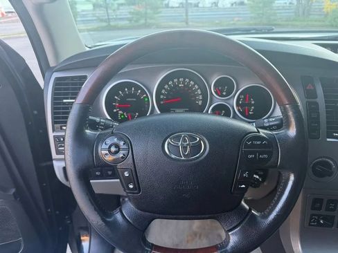 Used 2011 Toyota Sequoia Platinum AWD/4WD image 14