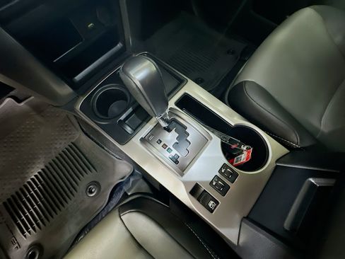 Used 2023 Toyota 4Runner SR5 Premium w/ Moonroof Package RWD image 22