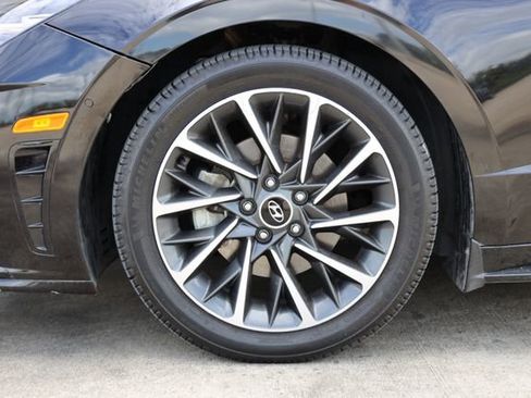 Used 2021 Hyundai Sonata Limited FWD image 9