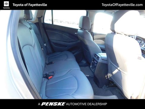 Used 2019 Buick Envision Essence image 4