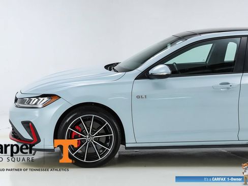 Used 2025 Volkswagen Jetta GLI Autobahn FWD image 40