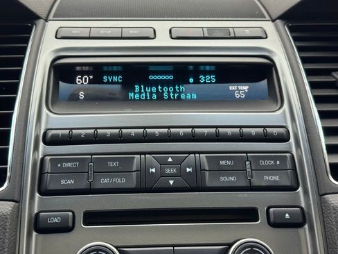 Used 2010 Ford Taurus Limited FWD image 21