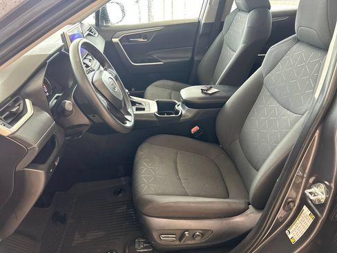 Certified 2025 Toyota RAV4 XLE AWD/4WD image 12