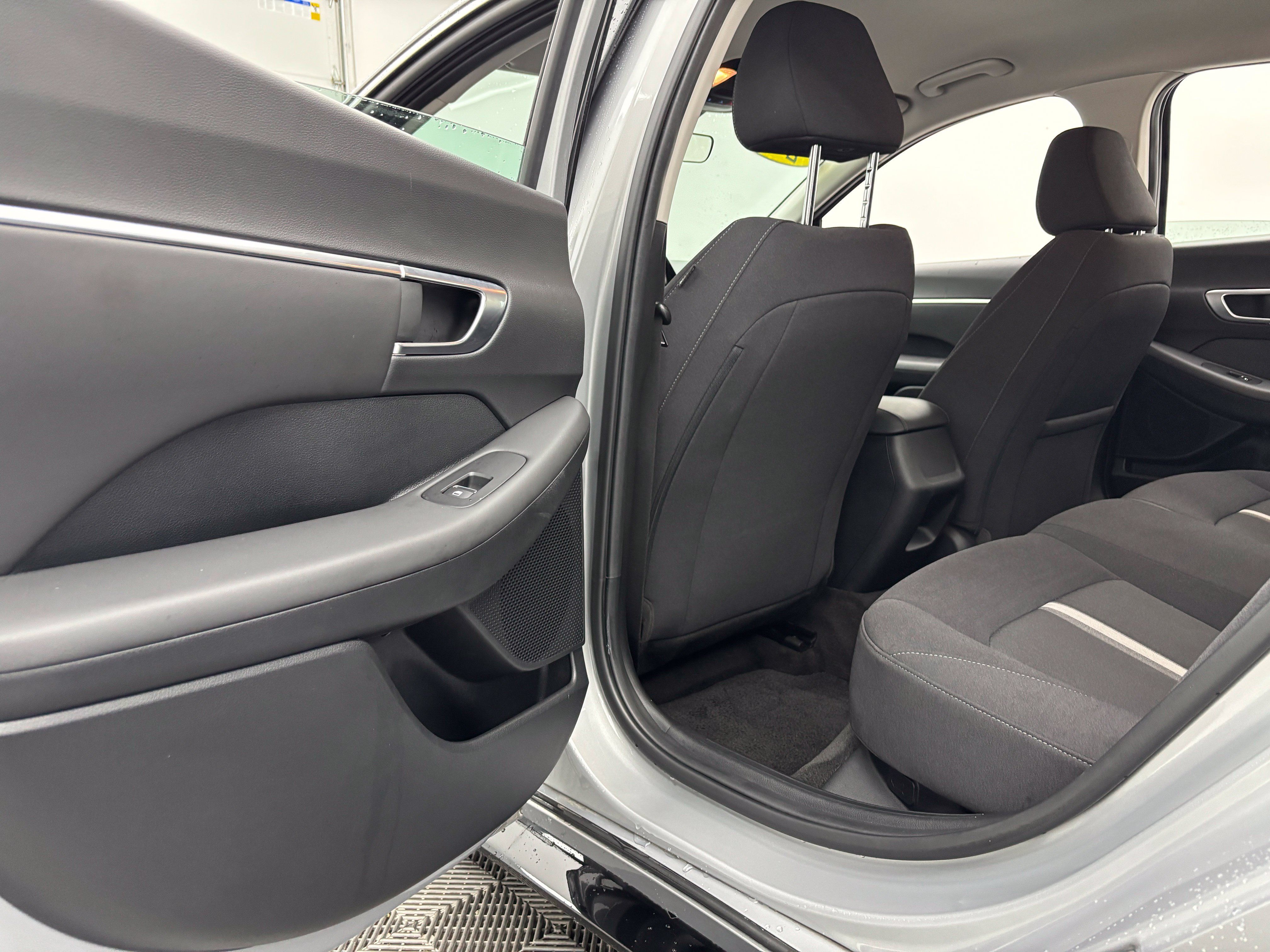 Used 2023 Hyundai Sonata SEL FWD image 37