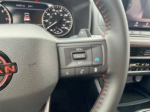 Used 2025 Nissan Rogue SV AWD/4WD image 27