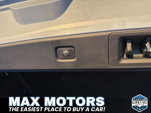 New 2025 Ford Expedition Max Platinum w/ Driver's Package image 8