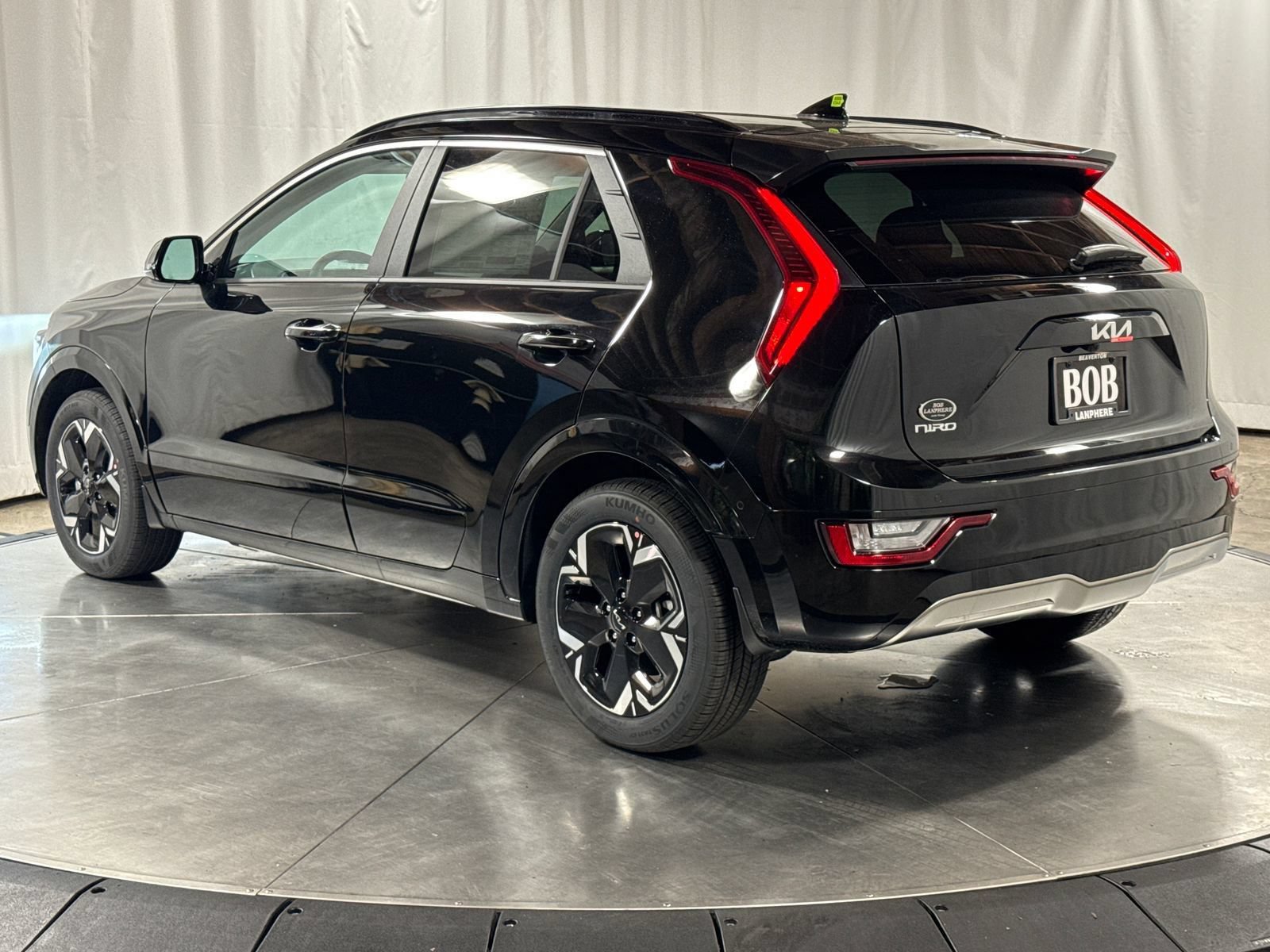 New 2026 Kia Niro Wave w/ Wave Preserve Package FWD image 11
