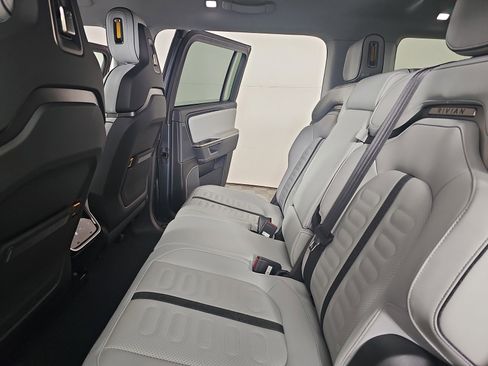 Used 2025 Rivian R1S Adventure image 21