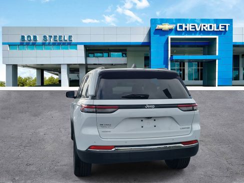 Used 2024 Jeep Grand Cherokee Limited w/ Trailer Tow Package image 4