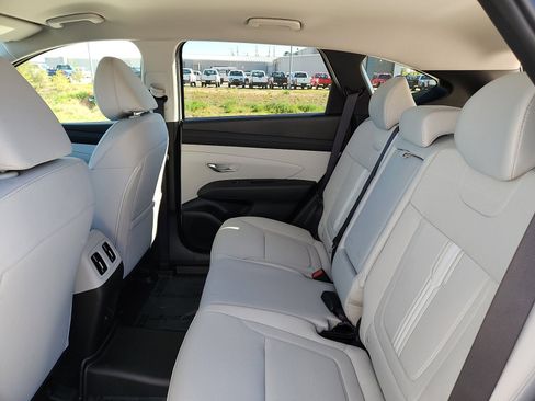 New 2026 Hyundai Tucson SEL image 9