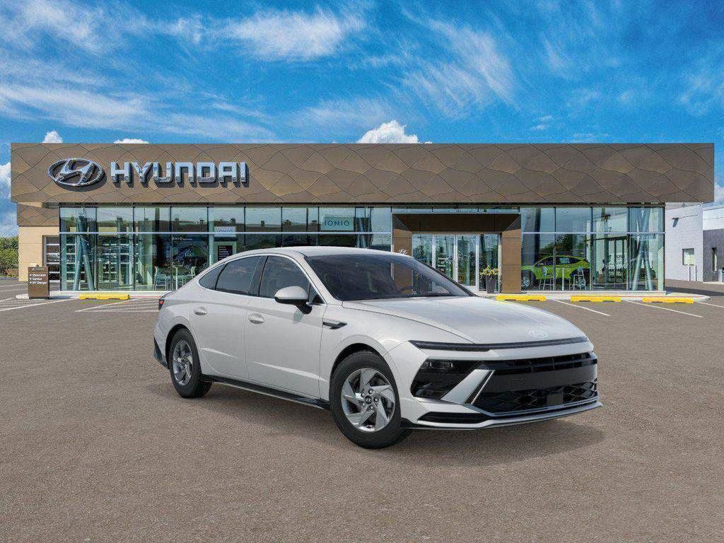 New 2026 Hyundai Sonata SE FWD image 2