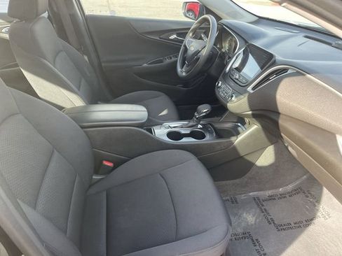 Used 2023 Chevrolet Malibu LT image 17