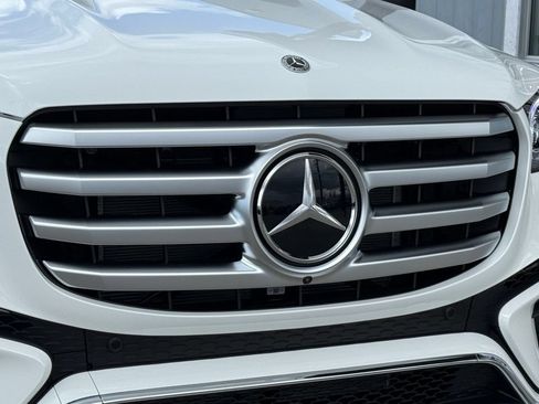 Used 2025 Mercedes-Benz GLS 450 4MATIC image 44