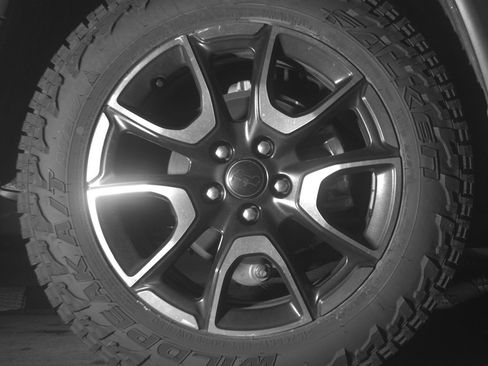 Used 2025 Jeep Compass Trailhawk w/ Trailer Tow Group AWD/4WD image 15