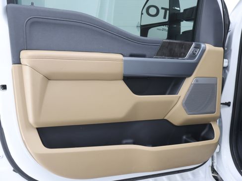 Used 2024 Ford F350 Lariat w/ Lariat Ultimate Package image 46