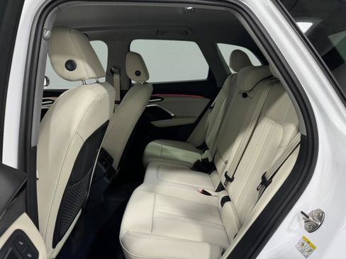 New 2025 Audi Q5 Premium image 10