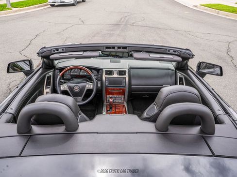 Used 2006 Cadillac XLR image 64