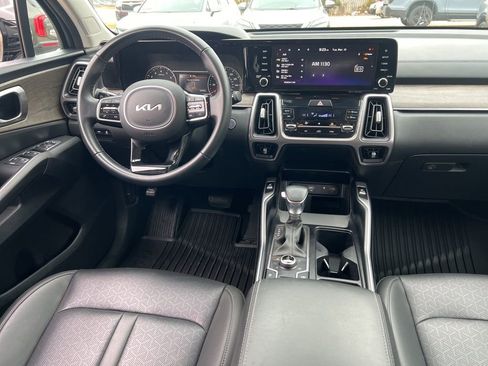 Certified 2023 Kia Sorento S AWD/4WD image 16