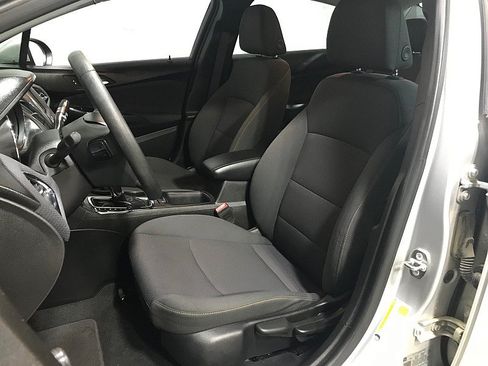Used 2019 Chevrolet Cruze LS w/ LS Fleet Convenience Package FWD image 11