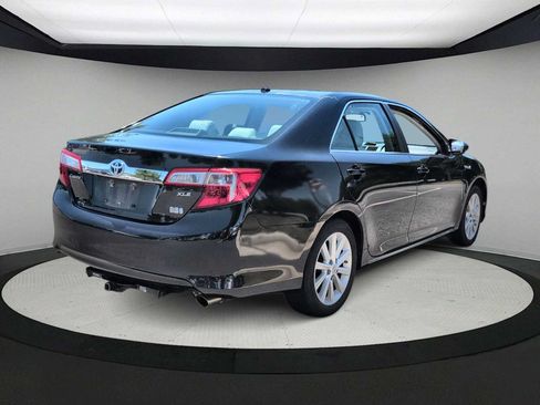 Used 2012 Toyota Camry XLE w/ Convenience Pkg FWD image 8