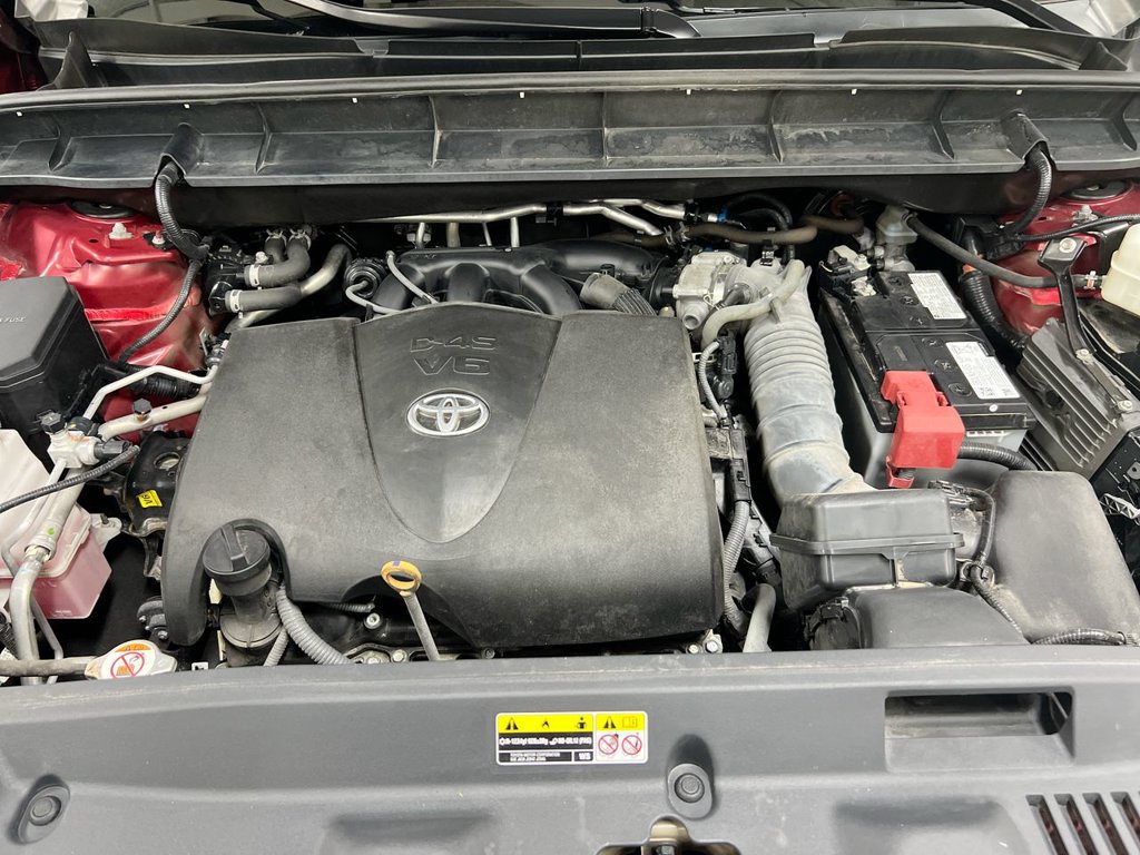 Used 2021 Toyota Highlander XLE AWD/4WD image 27