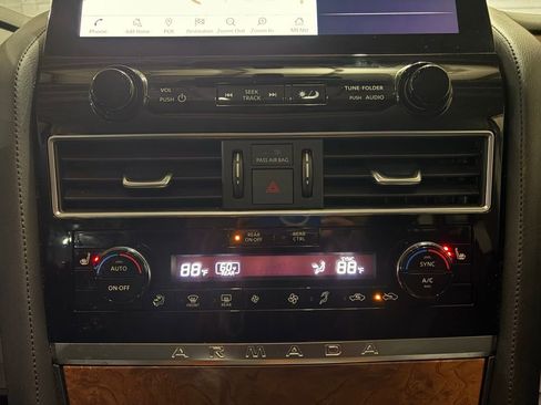 Used 2024 Nissan Armada SL w/ Captain's Chairs Package image 35