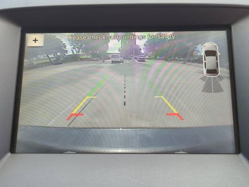 Used 2018 Ford Edge SEL w/ Equipment Group 201A FWD image 16