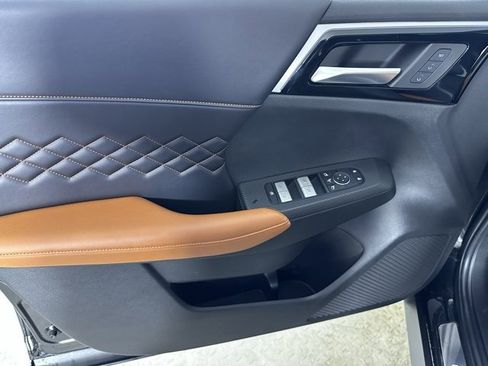 Used 2023 Mitsubishi Outlander SEL 40th Anniversary image 21