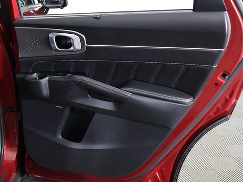 Used 2022 Kia Sorento SX image 32