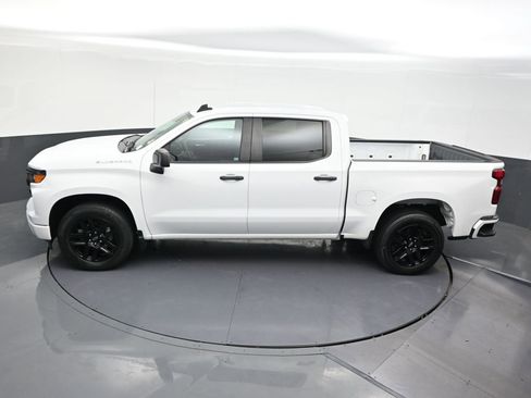 Used 2023 Chevrolet Silverado 1500 Custom RWD image 17