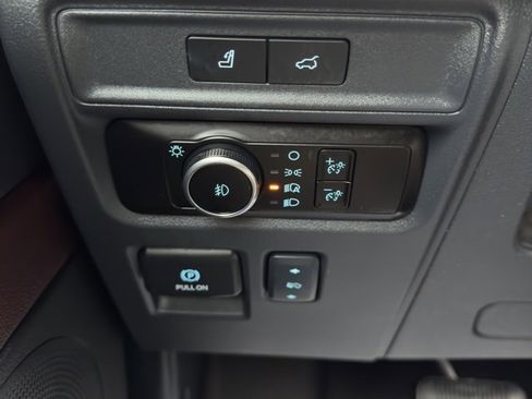 Used 2024 Ford Expedition Max Limited image 30