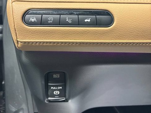Used 2025 INFINITI QX80 Sensory AWD/4WD image 14
