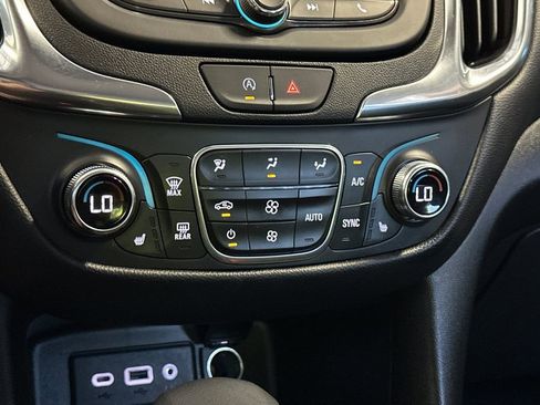 Used 2024 Chevrolet Equinox LT AWD/4WD image 21