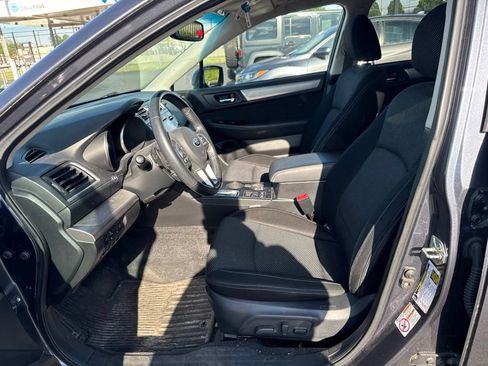 Used 2015 Subaru Outback 2.5i Premium AWD/4WD image 5