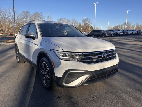 Used 2024 Volkswagen Tiguan Wolfsburg Edition image 11