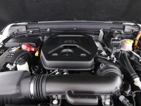 Used 2025 Jeep Wrangler Unlimited Sport S 4xe AWD/4WD image 15