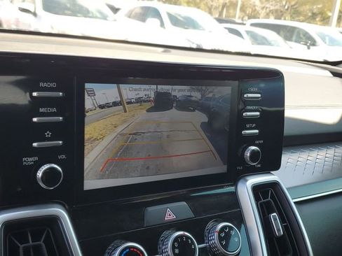Used 2021 Kia Sorento LX image 20