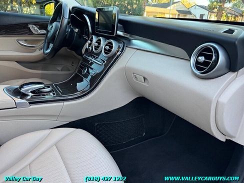 Used 2015 Mercedes-Benz C 300 4MATIC Sedan image 10