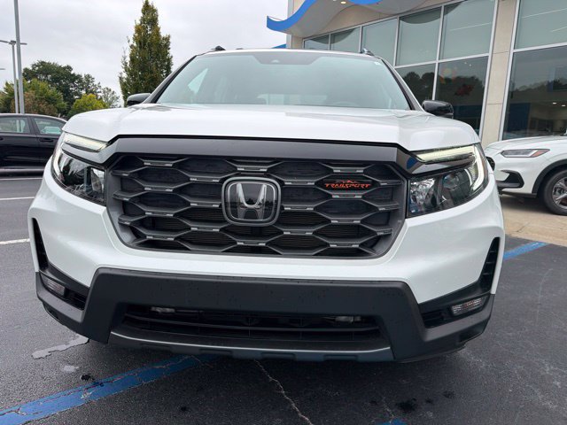 Certified 2025 Honda Passport TrailSport image 3