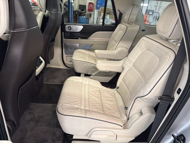 Used 2023 Lincoln Navigator L Black Label AWD/4WD image 23