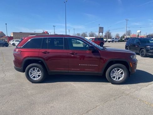 New 2025 Jeep Grand Cherokee Laredo w/ Luxury Tech Group I image 7